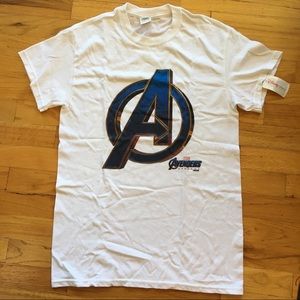 NWT Disney Avengers T-shirt, Mens S